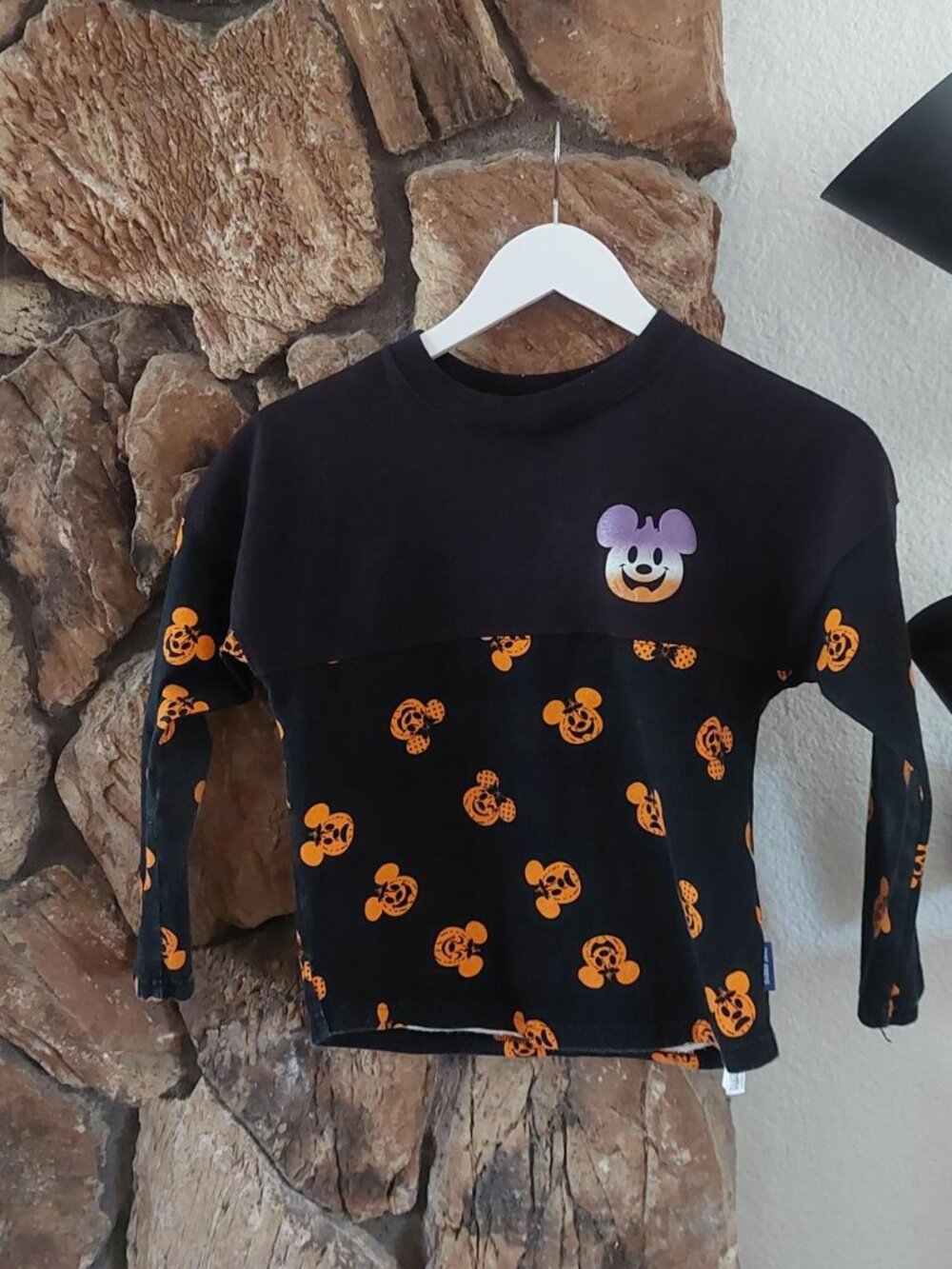 Disney Parks Youth Spirit Jersey Mickey Mouse Halloween Pumpkin Black Orange Siz